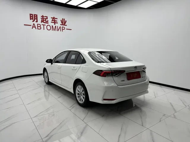 Toyota Corolla — Фото автомобиля 8