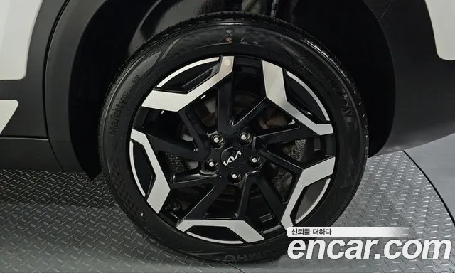 Kia Seltos — Фото автомобиля 6