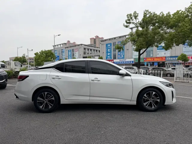 Nissan Sylphy — Фото автомобиля 4