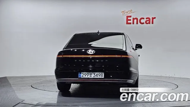 Hyundai Grandeur Grandeur (GN7) 2.5 Бензин 2WD — Фото автомобиля 4