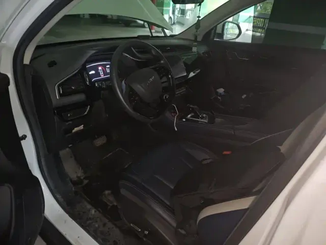 Dongfeng Fengshen AX7 — Фото автомобиля 11