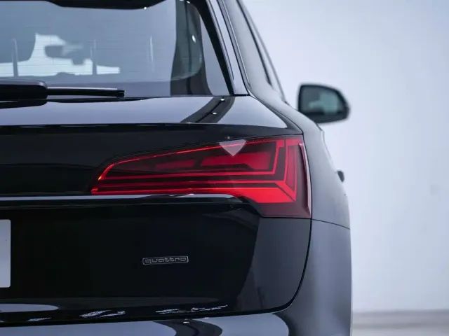 Audi Q5L — Фото автомобиля 16