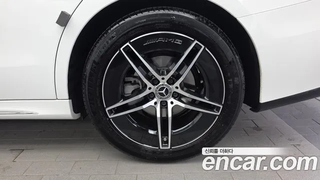 Mercedes-Benz E-Class W214 — Фото автомобиля 21