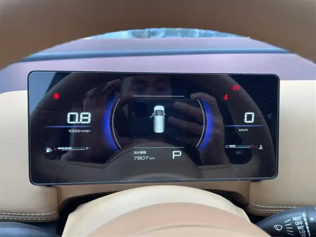 Wuling Starlight 730 — Фото автомобиля 12