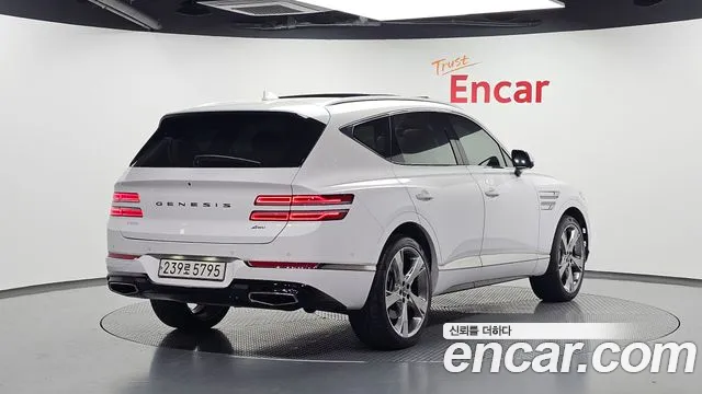 Genesis GV80 — Фото автомобиля 2