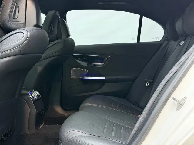 Mercedes-Benz C-Class — Фото автомобиля 15