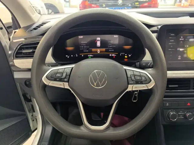 Volkswagen Tharu — Фото автомобиля 10