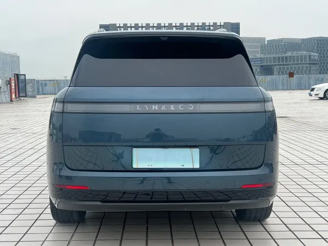 Lynk & Co 900 — Фото автомобиля 5