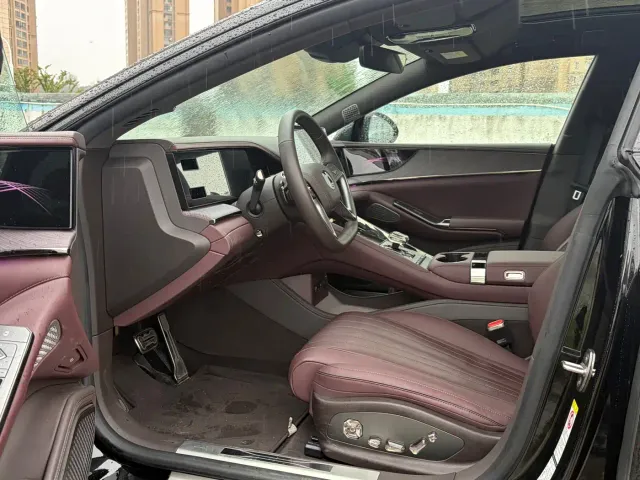 Denza Z9GT — Фото автомобиля 11