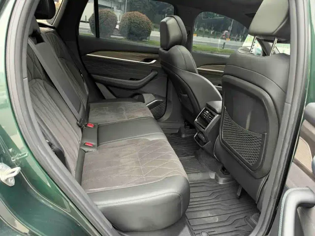 Geely Xingyue L — Фото автомобиля 11
