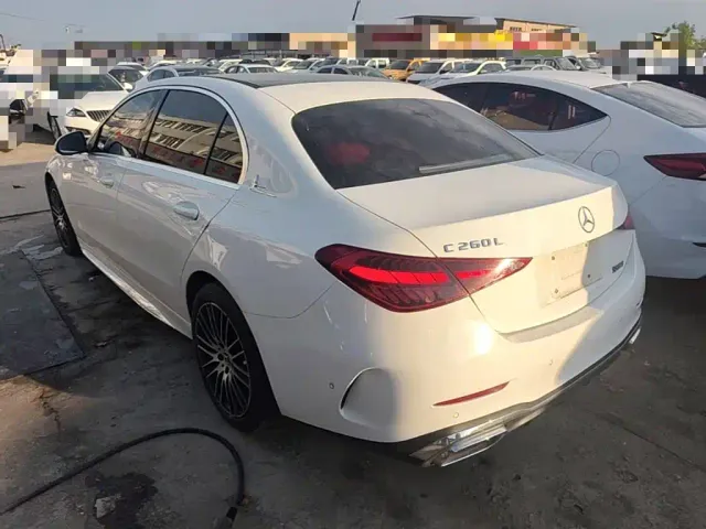 Mercedes-Benz C-Class — Фото автомобиля 4