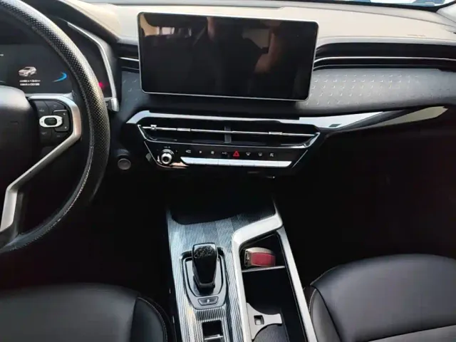 Haval Chitu — Фото автомобиля 12