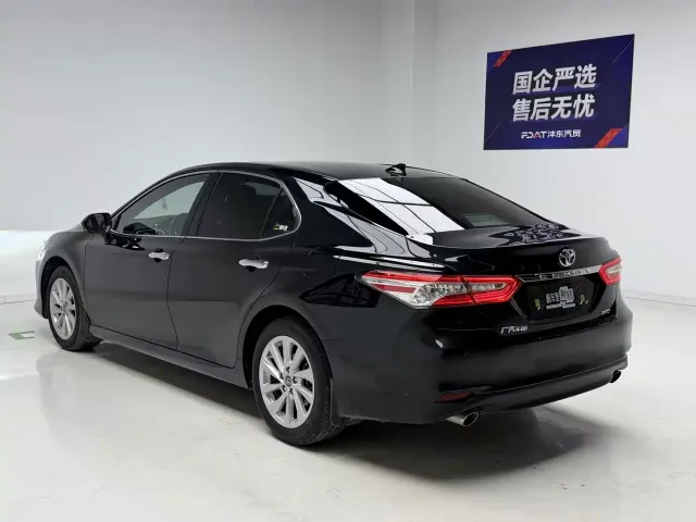 Toyota Camry — Фото автомобиля 6