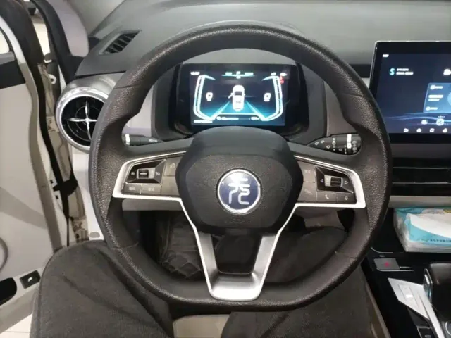 BYD Yuan Pro — Фото автомобиля 10