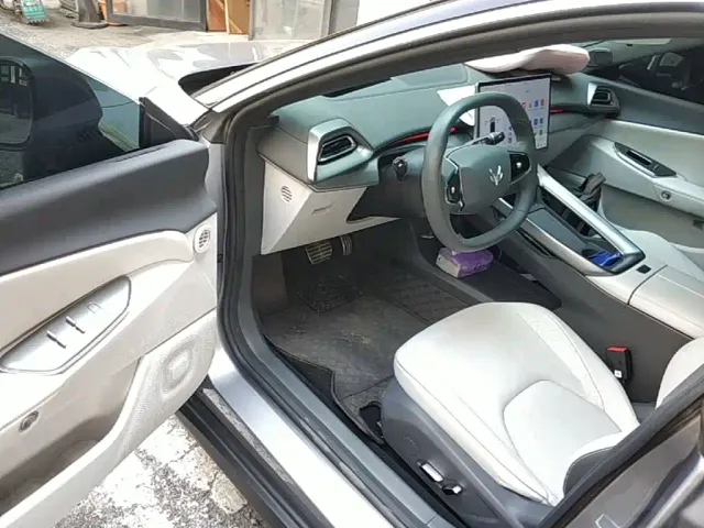 Arcfox Alpha S5 — Фото автомобиля 15