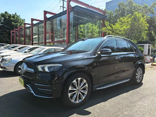 Фотография автомобиля — Mercedes-Benz GLE-Class