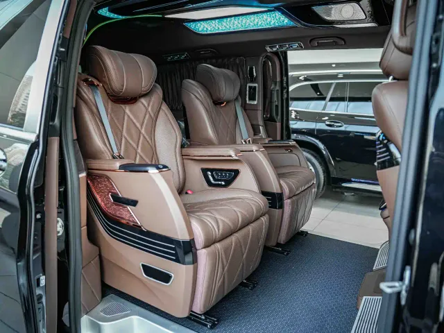 Mercedes-Benz V-Class — Фото автомобиля 6