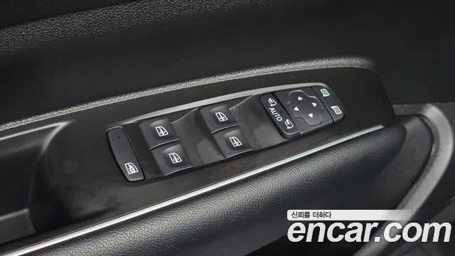 Renault-KoreaSamsung QM6 Новый QM6 2.0 GDe LE Signature 2WD — Фото автомобиля 26
