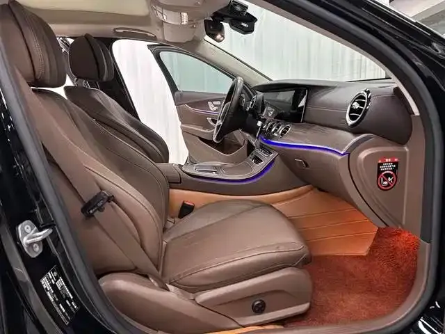 Mercedes-Benz E-Class — Фото автомобиля 20