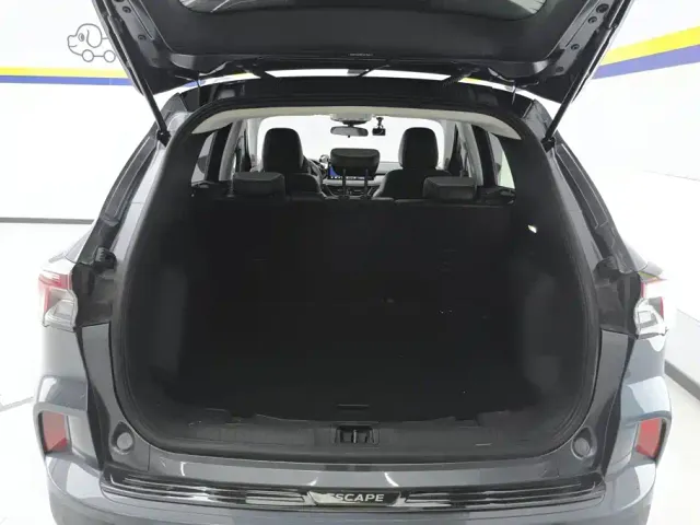 Ford Escape — Фото автомобиля 4