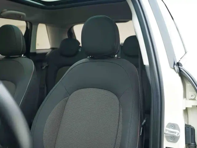 MINI Hatch — Фото автомобиля 12