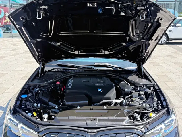 BMW 3 Series — Фото автомобиля 26