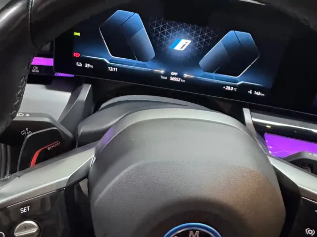 BMW i5 — Фото автомобиля 10