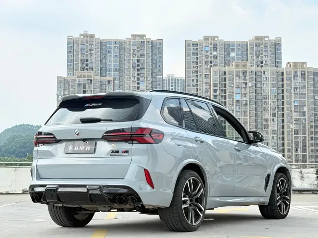 BMW X5 M — Фото автомобиля 10