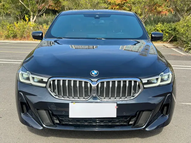 BMW 6 Series Gran Turismo — Фото автомобиля 2