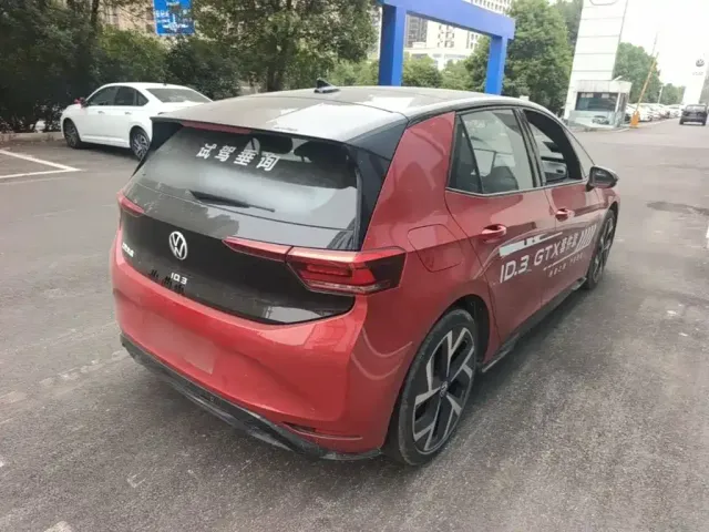 Volkswagen ID.3 — Фото автомобиля 6