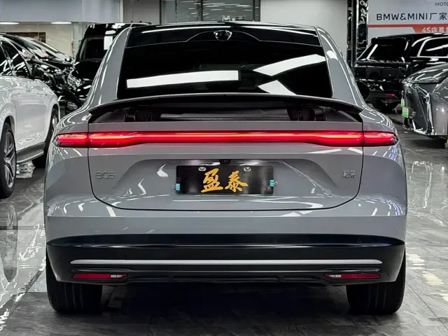 Nio EC6 — Фото автомобиля 6