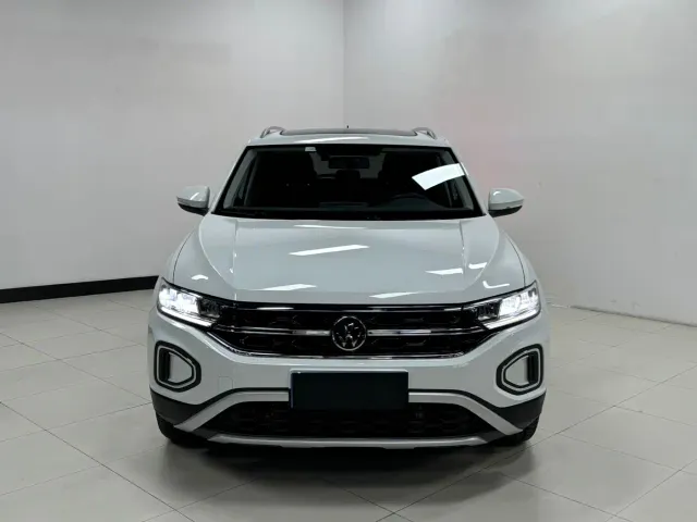 Volkswagen T-Roc — Фото автомобиля 2