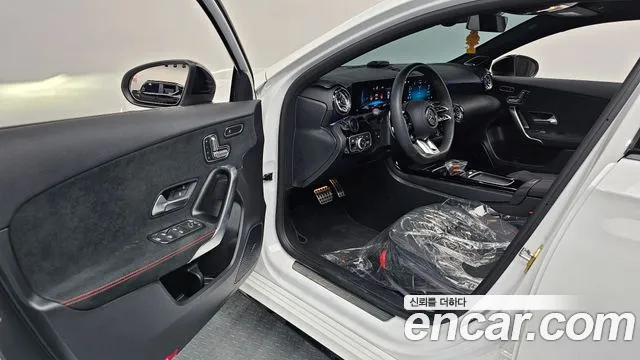 Mercedes-Benz A-Class W177 — Фото автомобиля 9