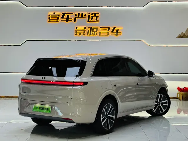 Li Auto L6 — Фото автомобиля 5