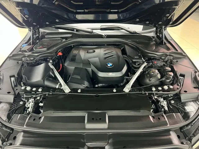 BMW 5 Series — Фото автомобиля 26
