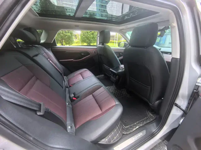 Land Rover Range Rover Evoque — Фото автомобиля 12