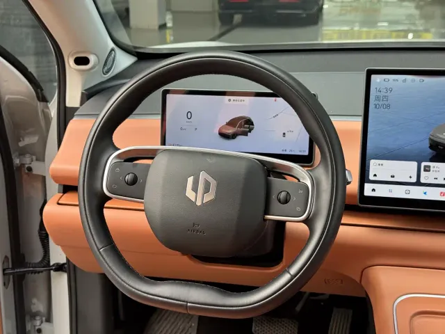 Leapmotor C10 — Фото автомобиля 13