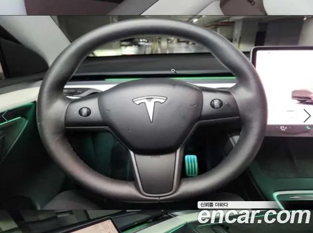 Tesla Model Y — Фото автомобиля 17