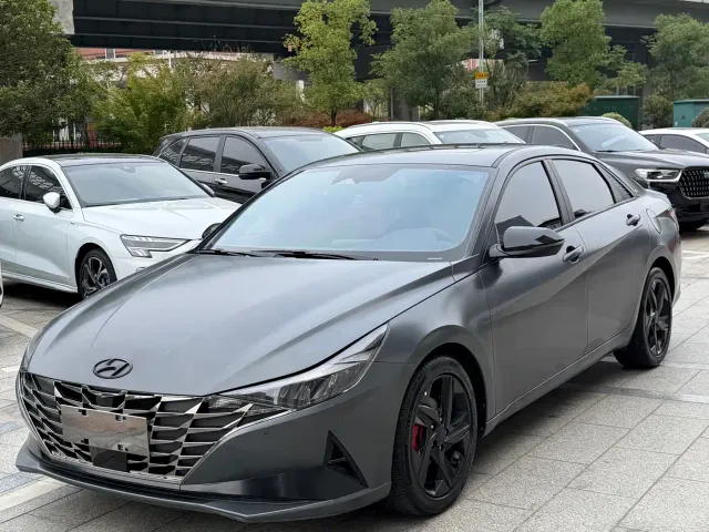 Фотография автомобиля — Hyundai Elantra