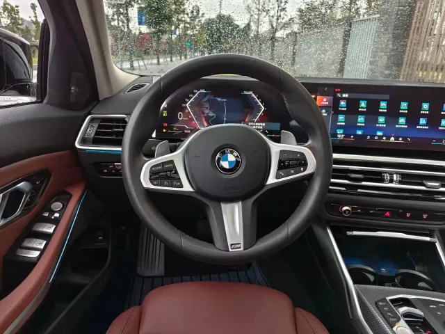 BMW 3 Series — Фото автомобиля 12