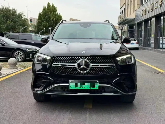 Mercedes-Benz GLE-Class — Фото автомобиля 2