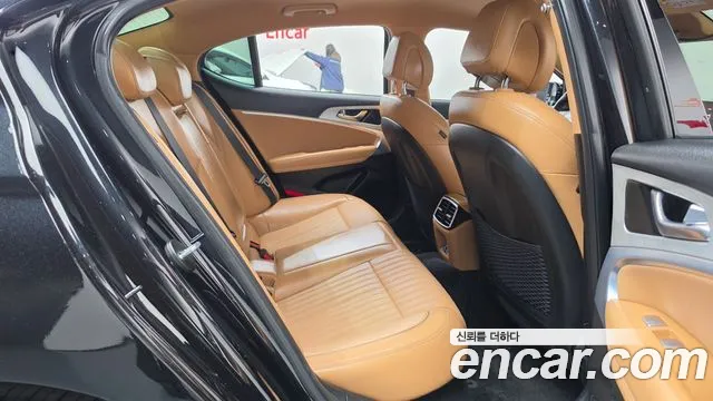 Genesis G70 — Фото автомобиля 17