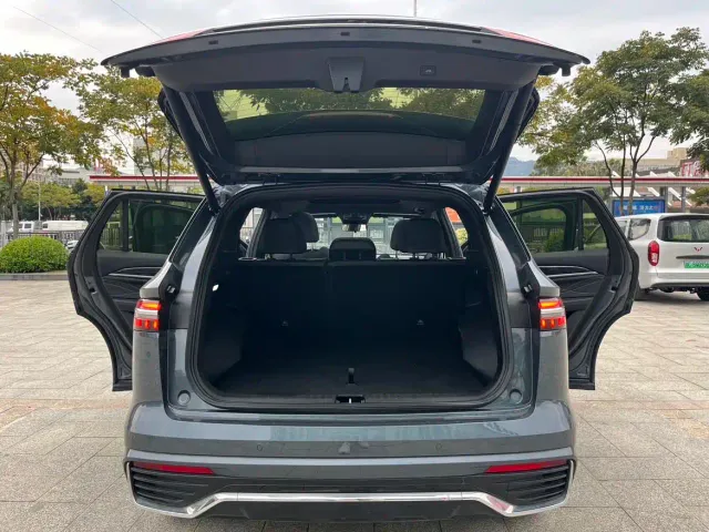 Geely Xingyue L — Фото автомобиля 14