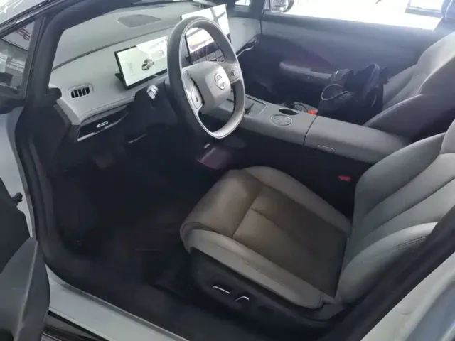 Nissan N7 — Фото автомобиля 14