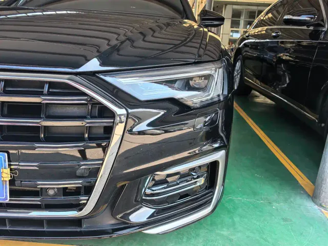 Audi A6L — Фото автомобиля 15