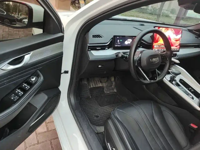 Geely Xingrui — Фото автомобиля 15