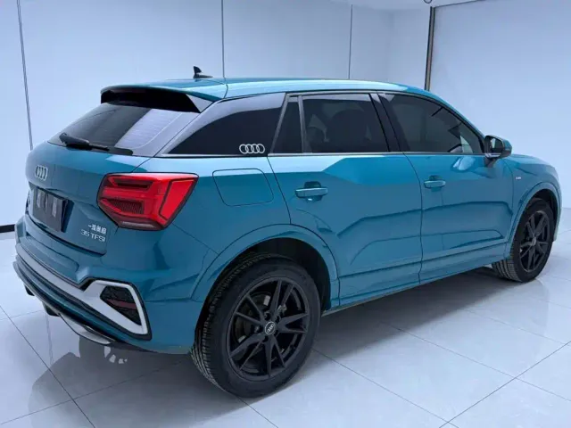Audi Q2L — Фото автомобиля 4