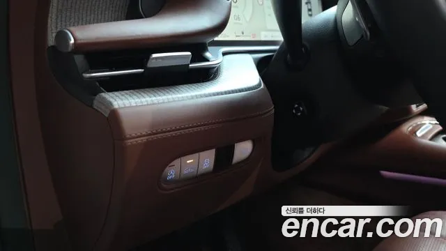 Genesis G90 Бензин 3.5 турбо AWD — Фото автомобиля 30