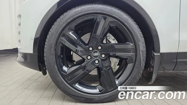 Land Rover Discovery — Фото автомобиля 5