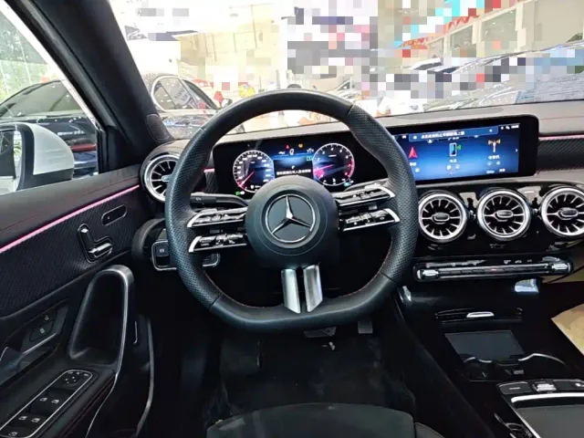 Mercedes-Benz A-Class — Фото автомобиля 10